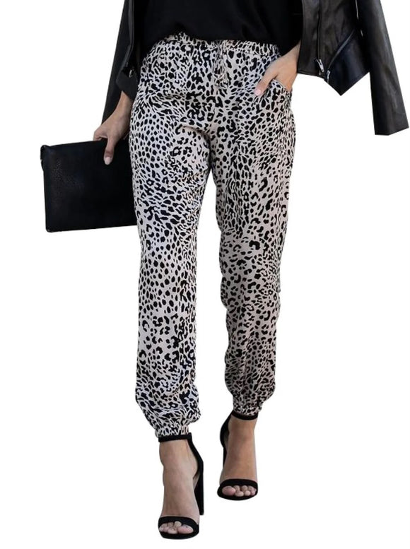 Casual loose leopard print long pants.